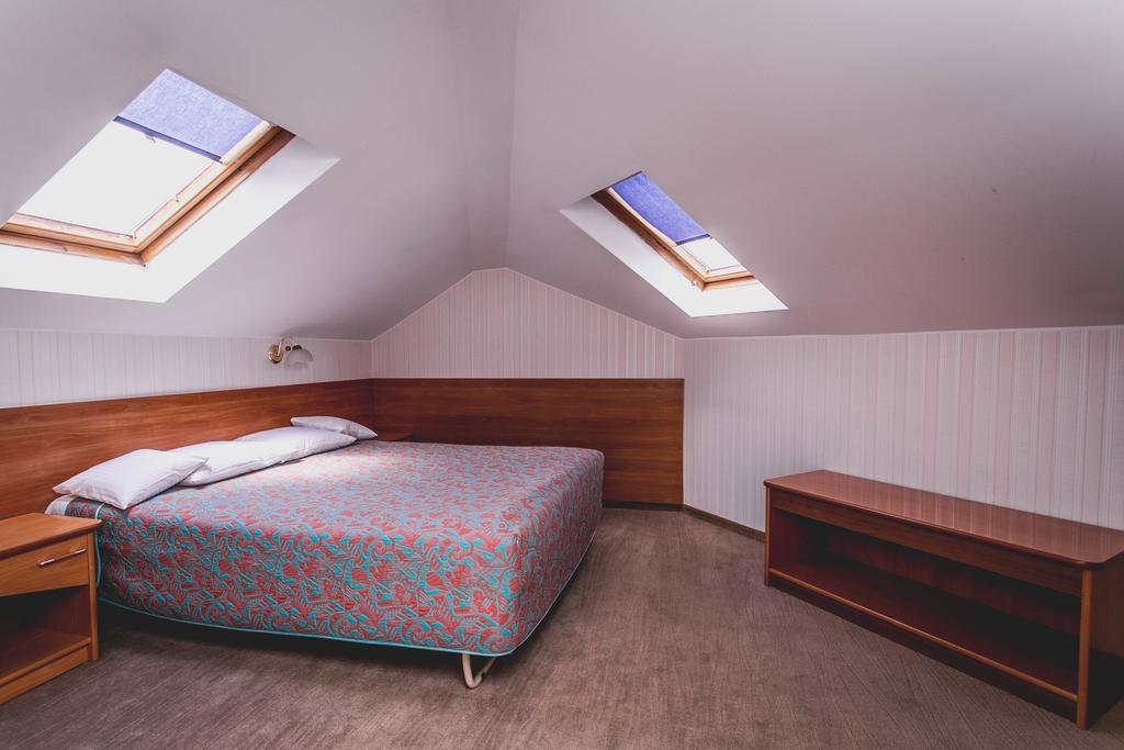 Hotel Twins Warsawa Bagian luar foto