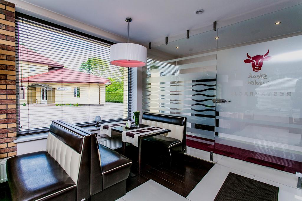 Hotel Twins Warsawa Bagian luar foto